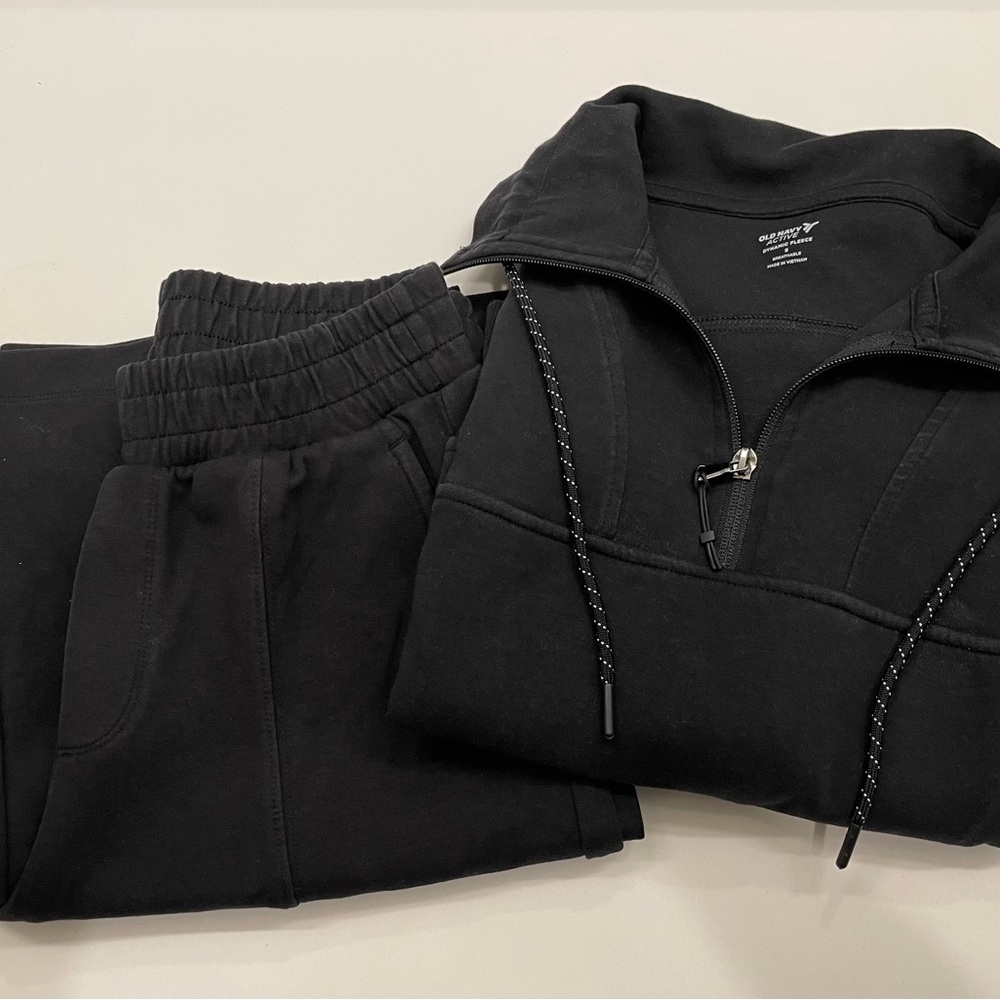 Old Navy Active Dynamic Fleece Set